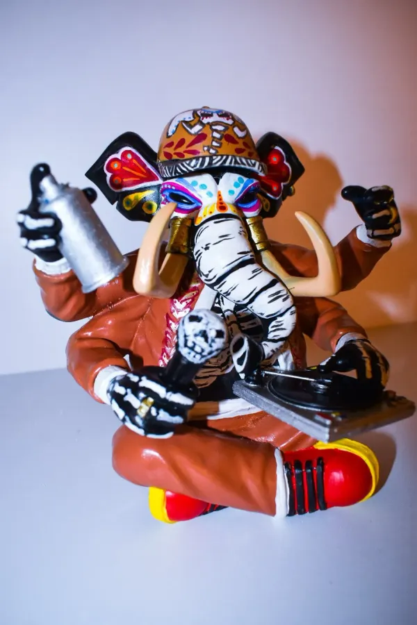 La Muerte Toy Show 1E: La Muerte: El Elefante