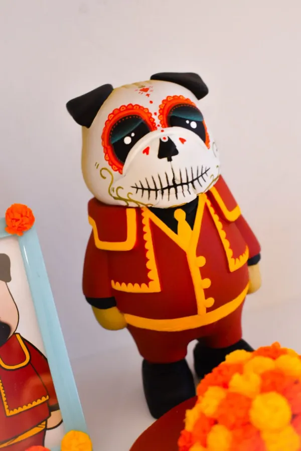 La Muerte Toy Show 1E: Pug-Nolo