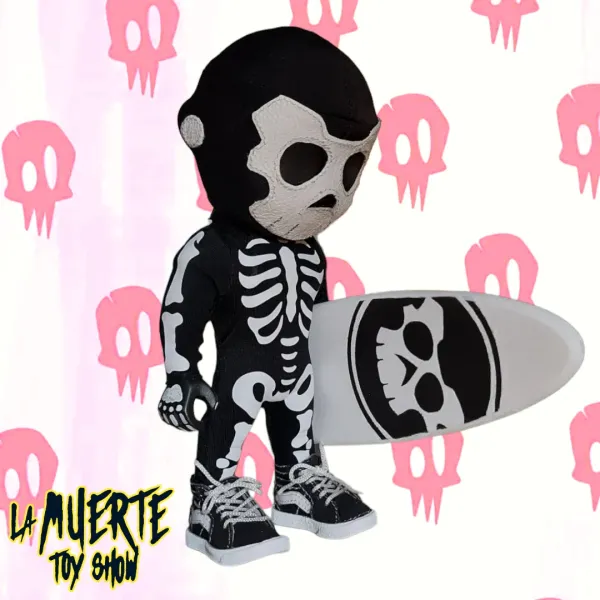 La Muerte Toy Show 1E: Surfer Calavera — imagen La Muerte Toy Show 1E: Surfer Calavera