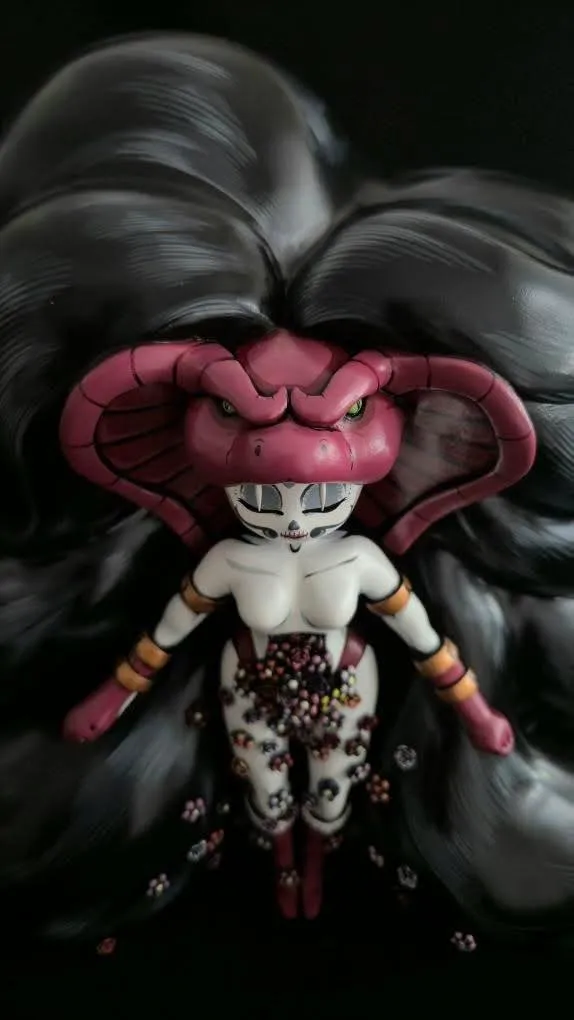 La Muerte Toy Show 2 The Reborning: Look What They Make Me Give — imagen La Muerte Toy Show 2 The Reborning: Look What They Make Me Give