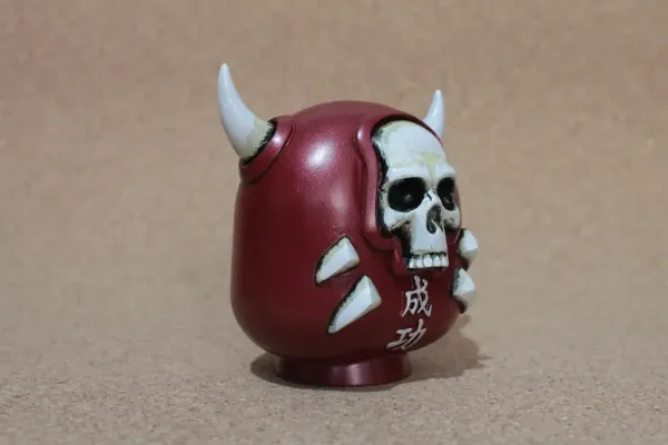 Marva The Skull Daruma