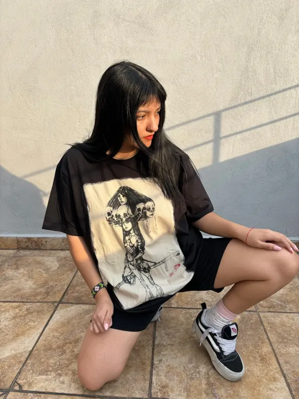 Playera Tokyo Jesus x Marva "Death Hunter" Grande / Large — imagen Playera Tokyo Jesus x Marva "Death Hunter" Grande / Large